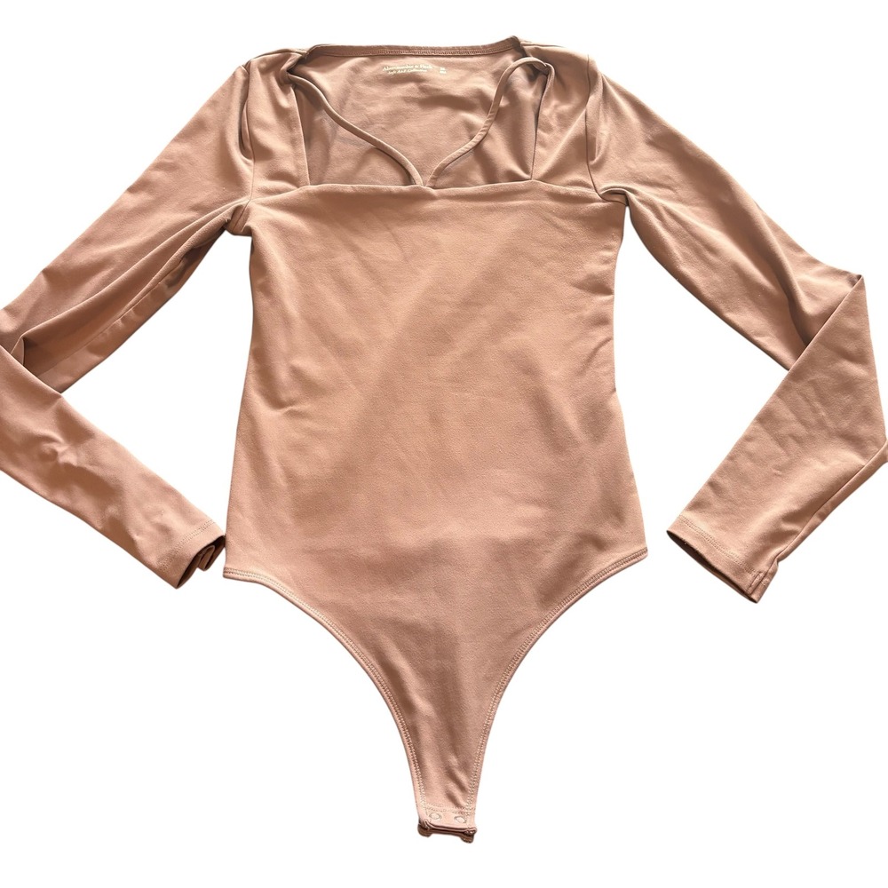 Abercrombie & Fitch Soft A&F Long Sleeve Square Neck Strap Bodysuit XS preppy